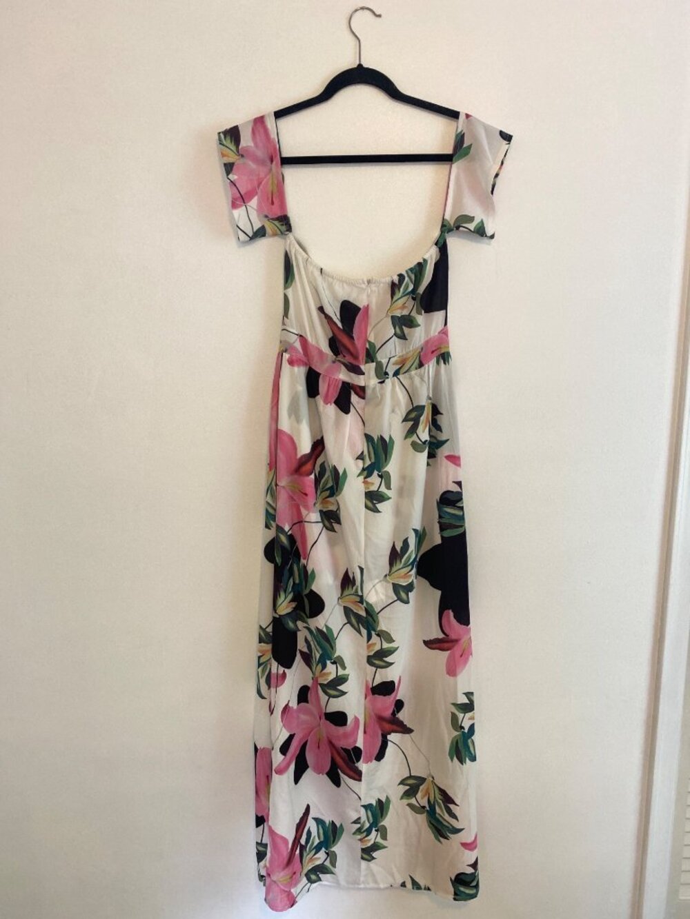 Parisian Floral Maxi Dress/Romper With Square Neckline, Flutter Sleeves Size S - Picture 4 of 9